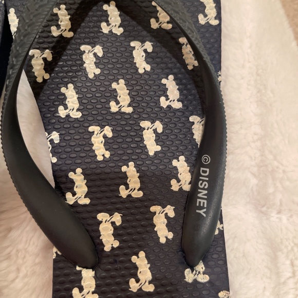 Disney Mickey Mouse Women’s Flip Flops Navy Size 7/8 - Picture 3 of 3